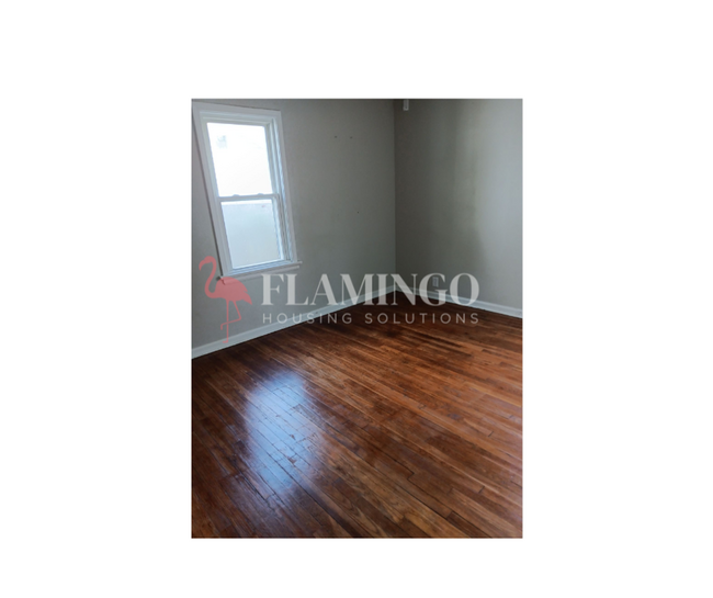 Building Photo - 2310 Emerson Ave