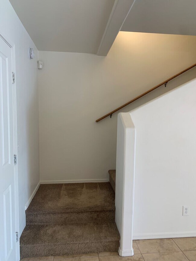 Building Photo - 8980 E Speedway Blvd