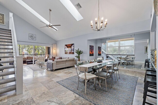 Building Photo - 4161 S US Hwy 1