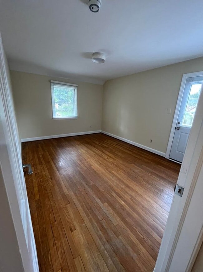 Building Photo - 4408 Glenridge St