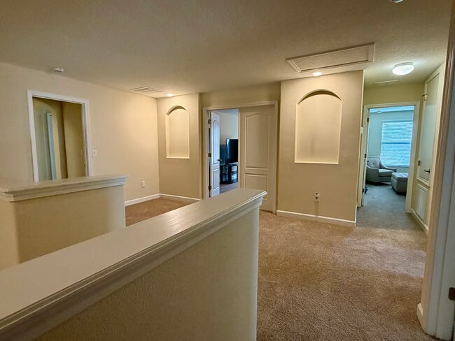 Building Photo - 3,261 SF Fully Furnished 5-Bed Gem | Just Bring Your Suitcase!