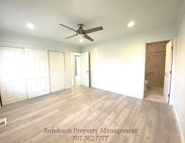 Building Photo - 1702 Algol Ct