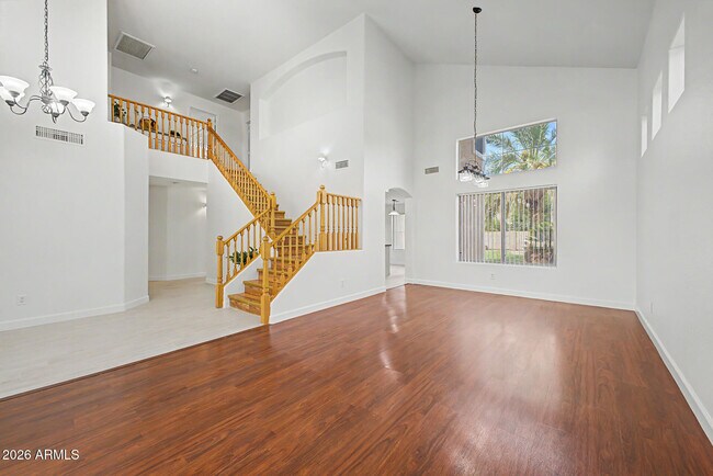Building Photo - 3358 E Park Ave