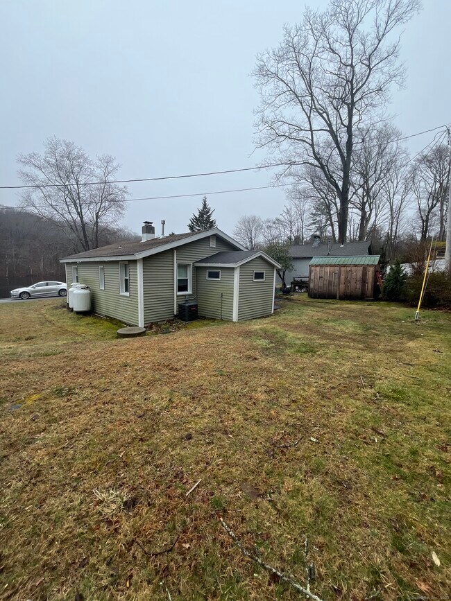 Building Photo - 538 Winthrop Rd