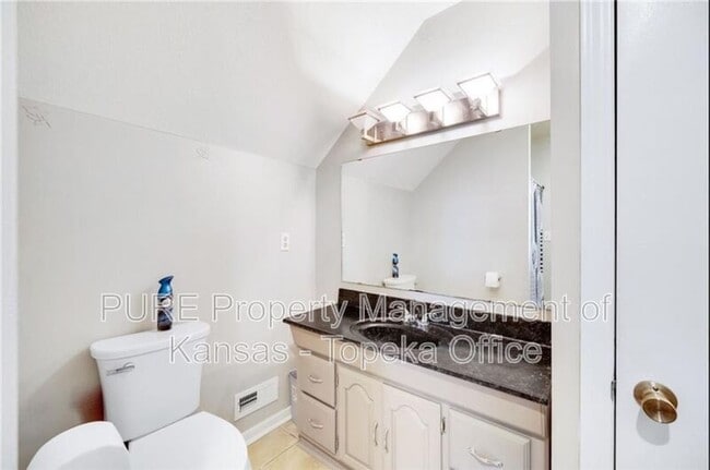 Building Photo - 3708 SW Windemere Dr