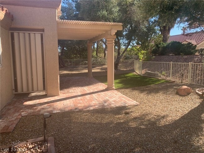 Building Photo - 9113 Grayling Dr