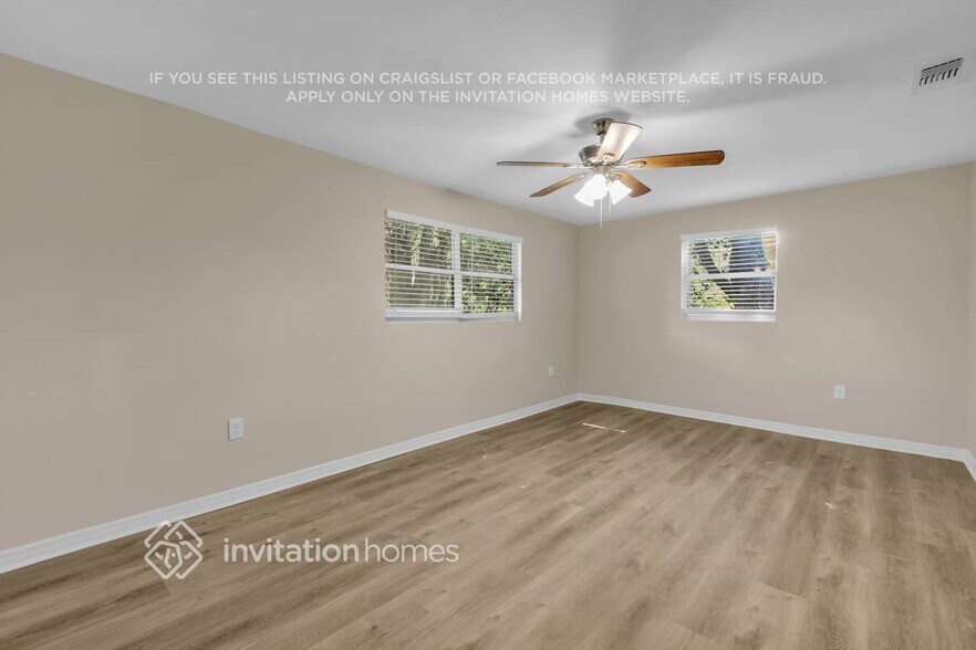 Building Photo - 4461 Melvin Cir E