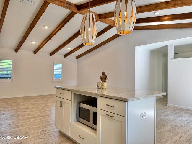 Building Photo - 126 Ormwood Dr