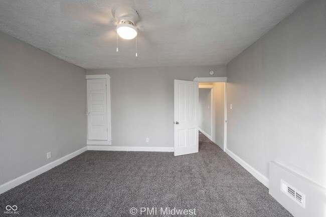 Building Photo - 1016 S Belmont Ave
