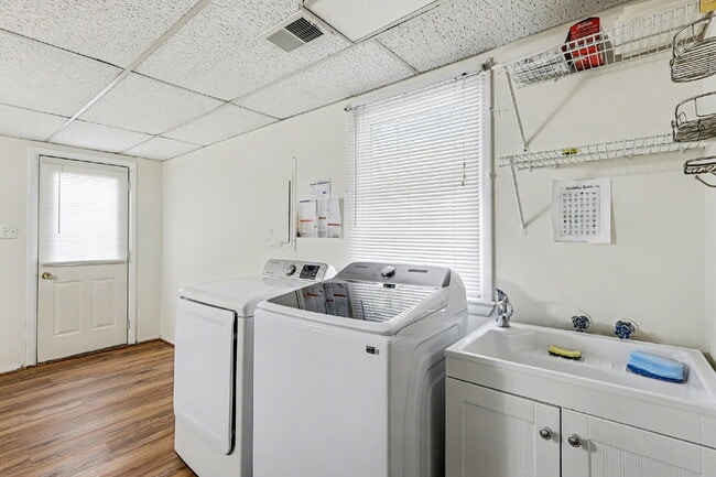 Building Photo - Welcome Home!