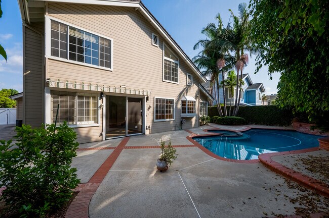 Building Photo - 945 Finnell Way