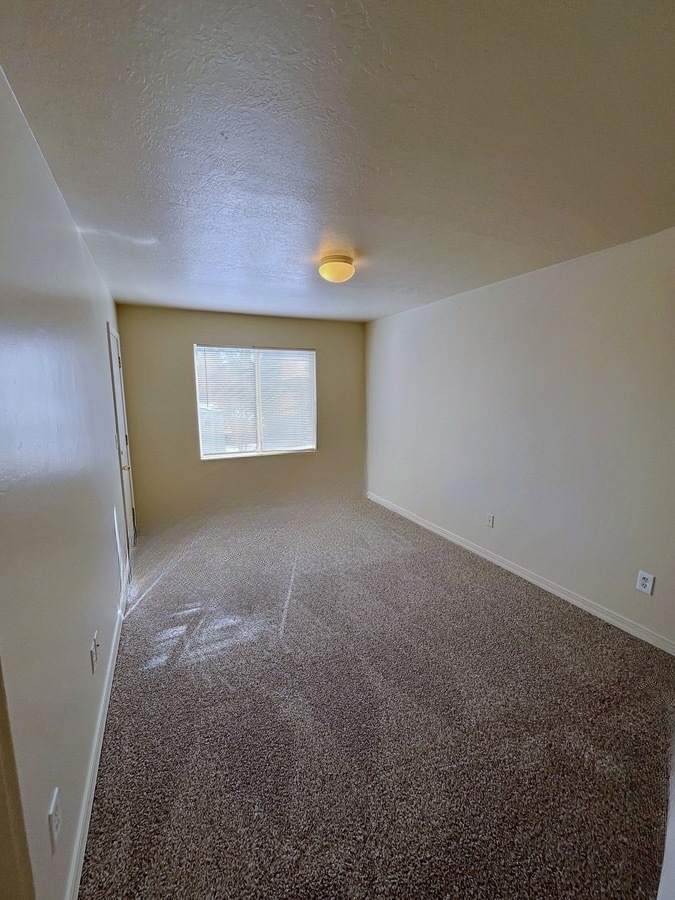Building Photo - 723 E Dorado Ct