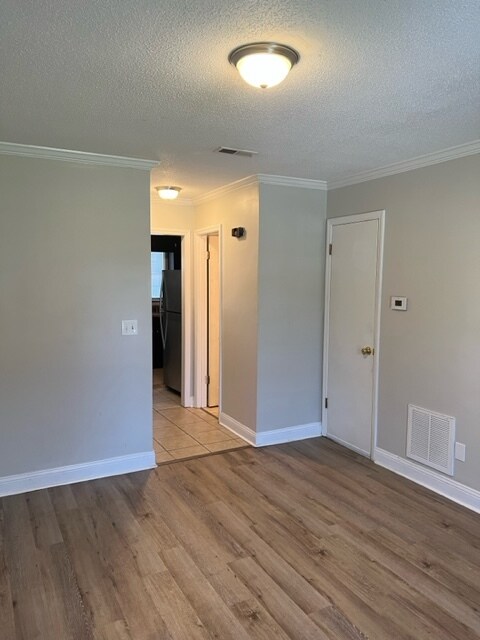 laundry - 100 Shiloh Dr
