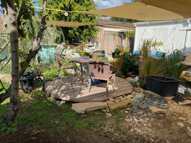 Building Photo - 433 S Fairview St