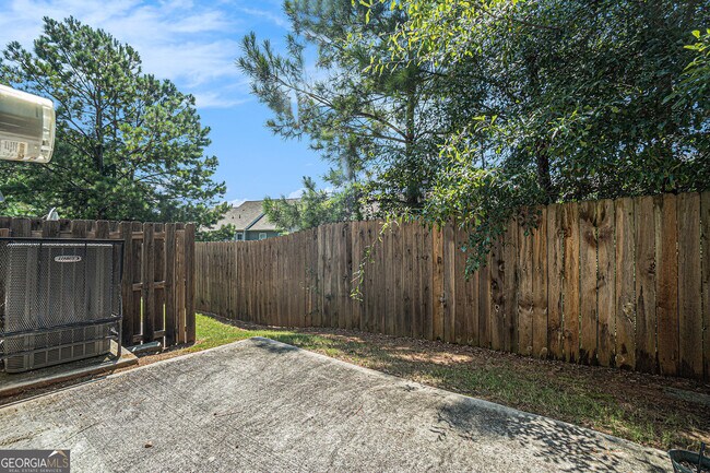 Building Photo - 2464 Bayrose Cir
