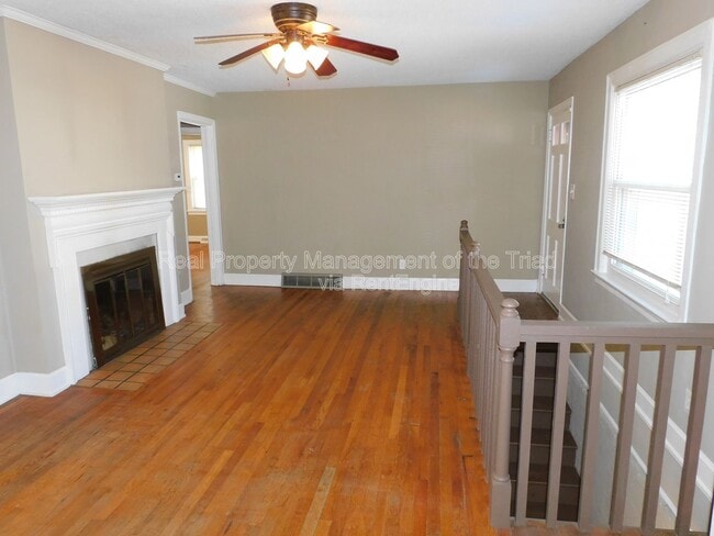 Building Photo - 2203 Maywood St