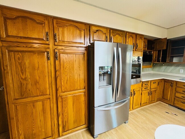 Building Photo - Beautiful 5 bed/3 Bath Home in Heights