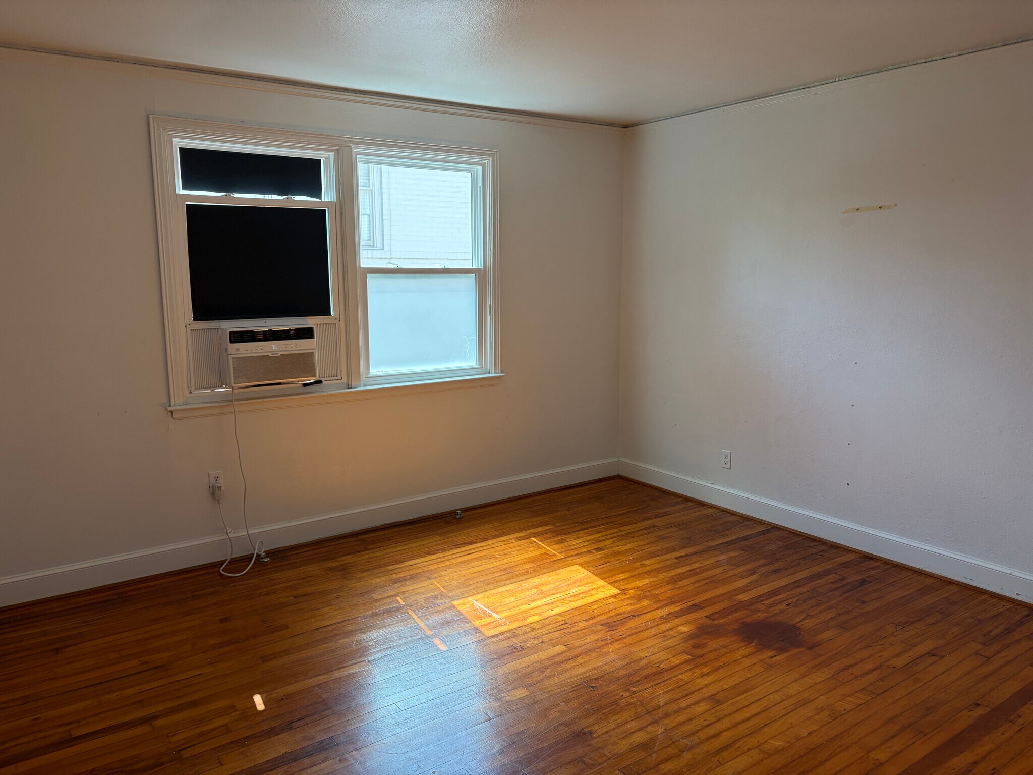 Bedroom 3 - 46 Wren St