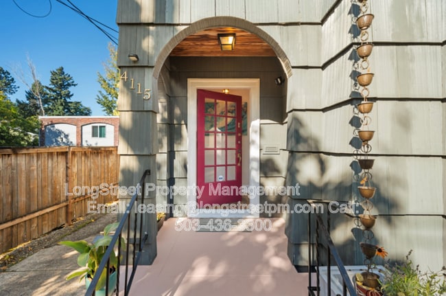 Building Photo - 4115 SE Gladstone St