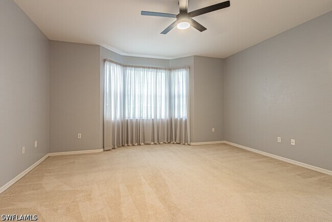 Building Photo - 2215 Hawksridge Dr
