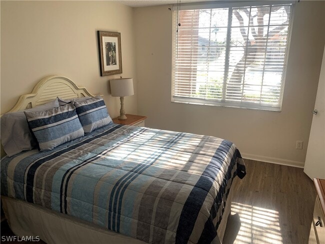 Building Photo - 1275 Wildwood Lakes Blvd