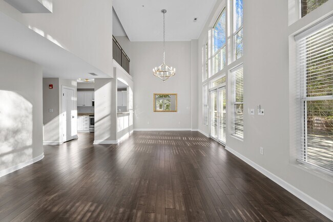 Building Photo - 200 S Dawson St