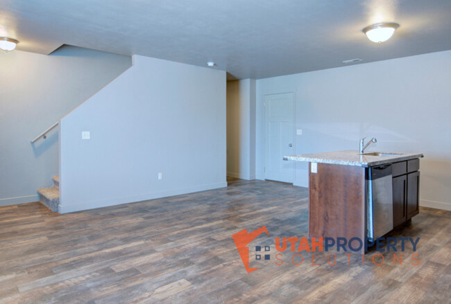 Building Photo - 14357 S Sherwell Ct