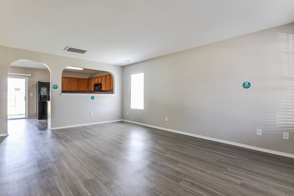 Building Photo - 3036 Van Dorn Rd