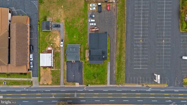 Building Photo - 7917 Wise Ave