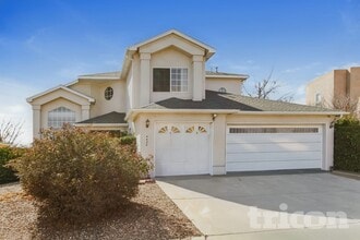 Building Photo - 4424 Rancho Centro NW