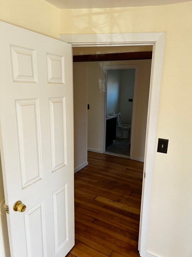 Central hall - 969 Purchase Brook Rd