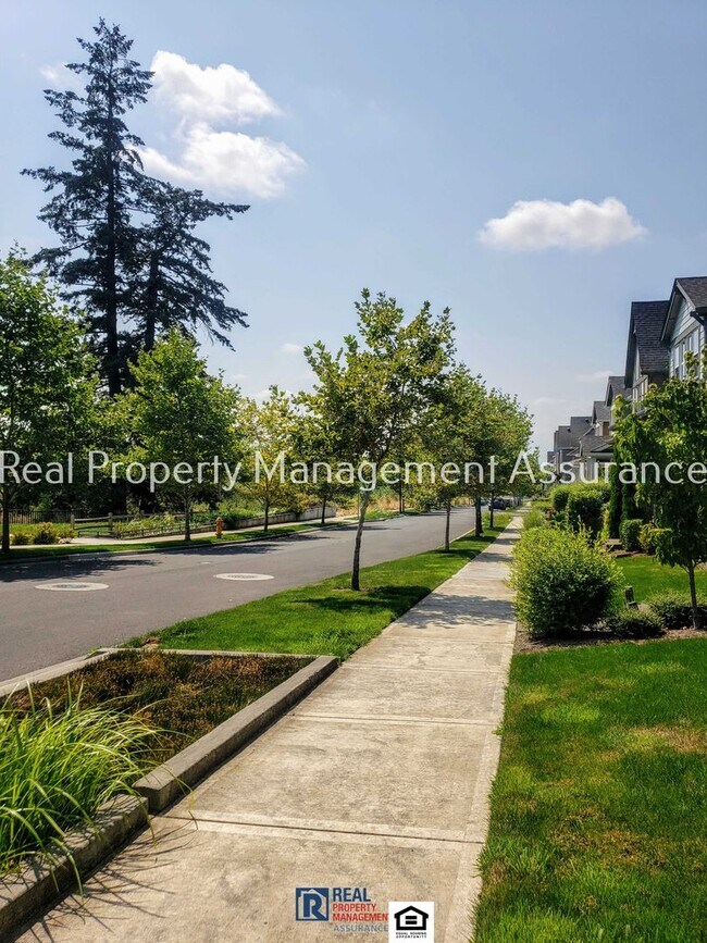 Building Photo - Charming Tudor-Style 4BR / 2.5BA Bethany Home Across from Bethany Creek Park