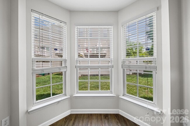 Building Photo - 12439 Blossoming Ct