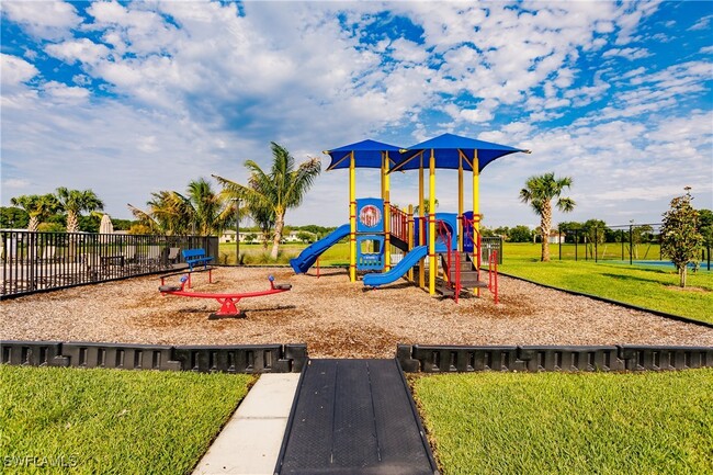 Building Photo - 14874 Palamos Cir