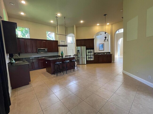 Building Photo - 10341 Medicis Pl