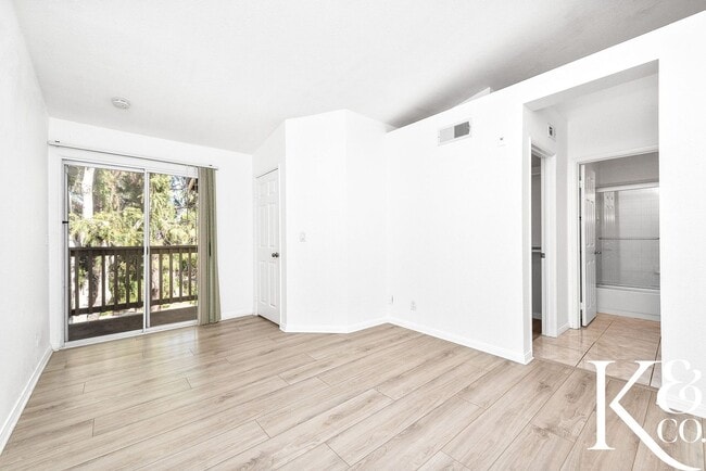 Building Photo - Relaxing Home in Vibrant Community with Pool, Spa, and Courts