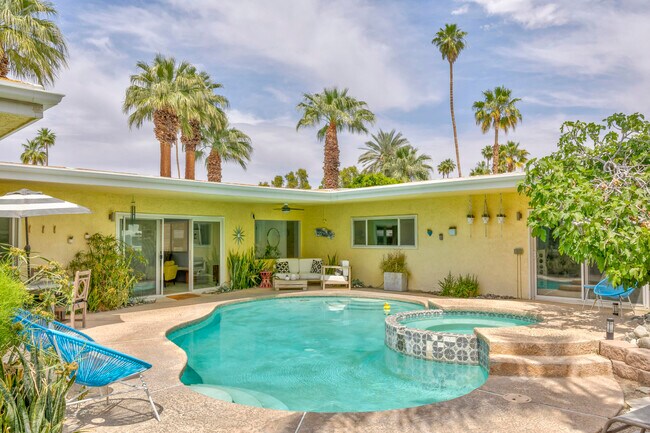Primary Photo - 74533 Peppertree Dr