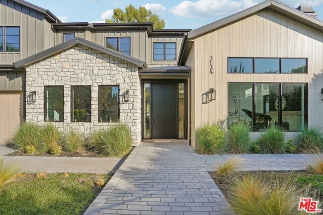 Building Photo - 5124 Calvin Ave