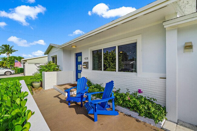 Building Photo - 428 Ebbtide Dr