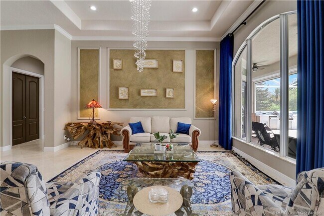 Building Photo - 5628 SW Gray Fox Dr