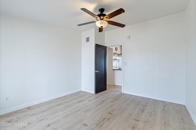 Building Photo - 227 S Ave B