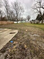 Building Photo - 725 Hopkins St