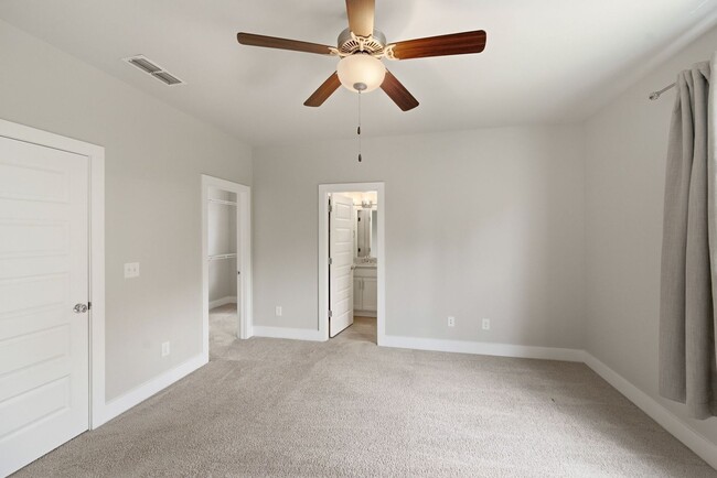 Building Photo - East Nashville Dream Rental