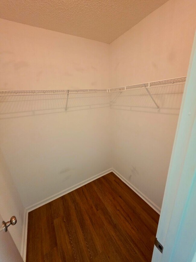 Building Photo - 3 BR 2 BA Beaver Creek