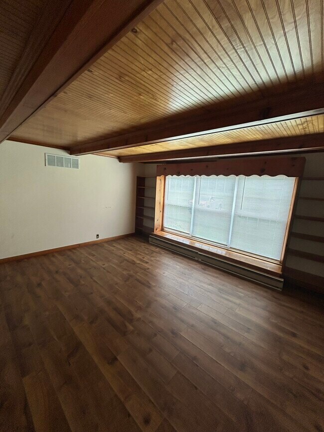 Building Photo - 8839 Langmaid Rd