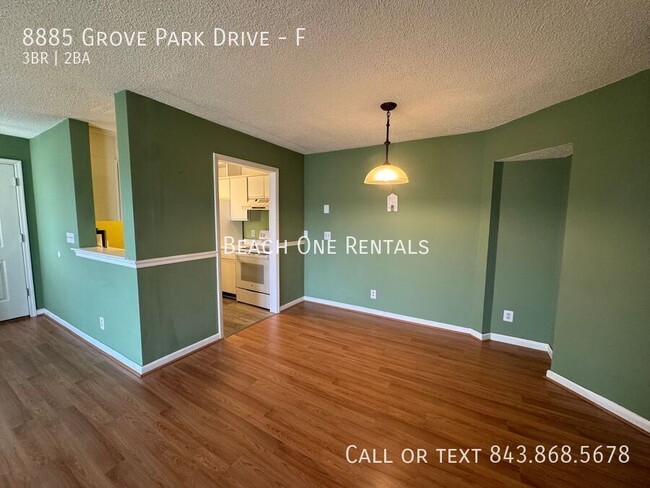 Building Photo - 8885 Grove Park Dr