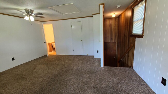 Building Photo - Cute home for rent