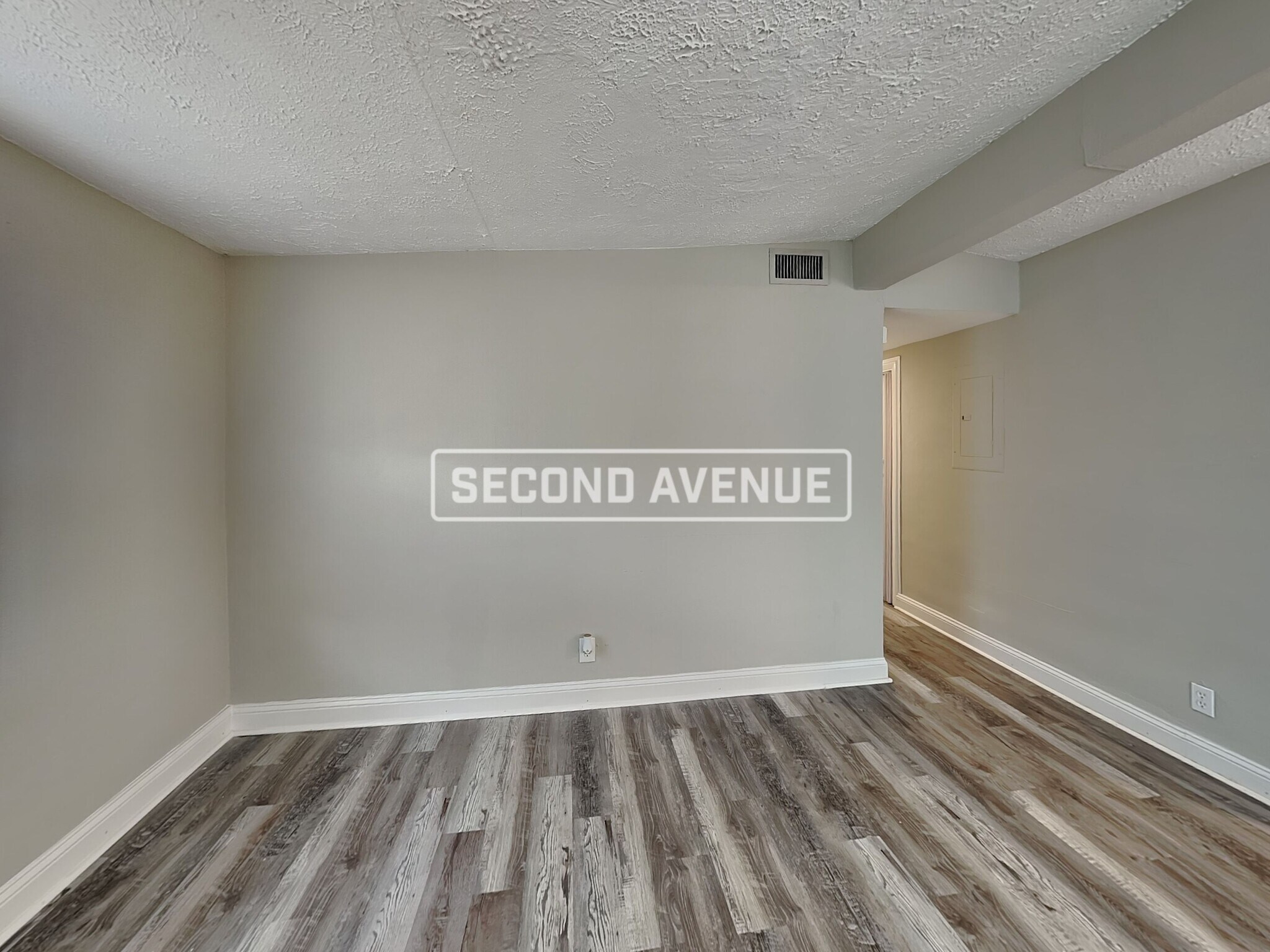 Building Photo - 4144 Katanga Dr N