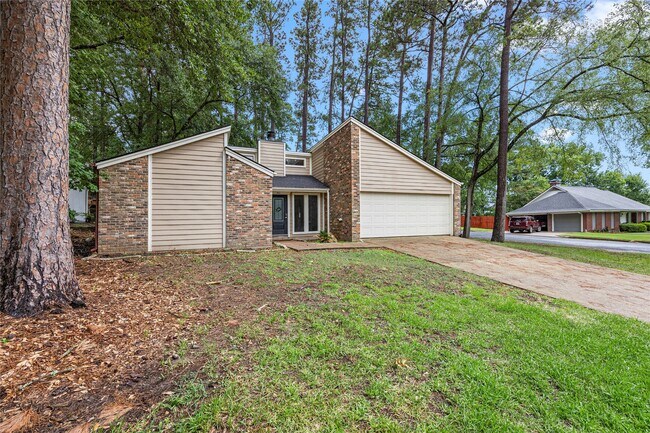 Building Photo - 431 Evergreen Dr