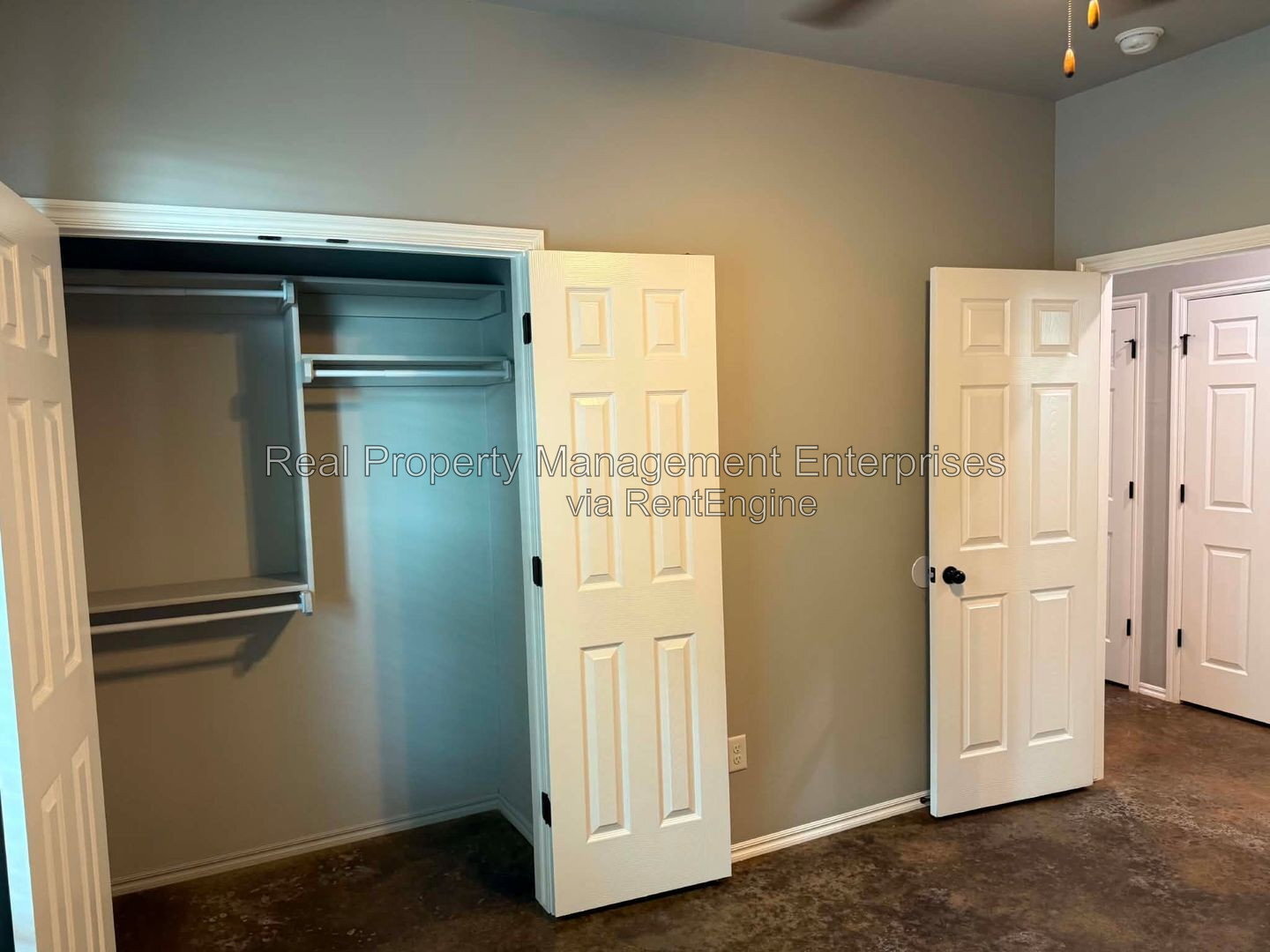 Building Photo - 7508 Redbud Villas Ct